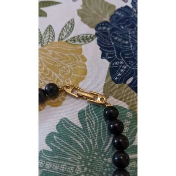 Napier Black & White Beaded Gold Tone Necklace Signed Vintage 24''‎ - Picture 3 of 5